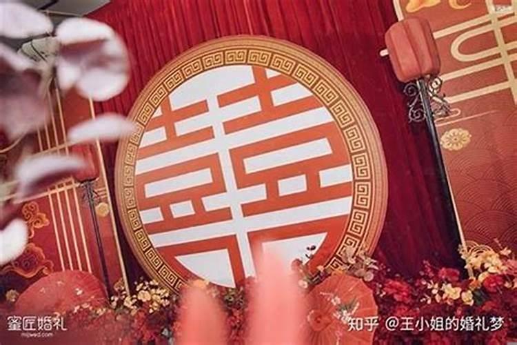 梦见前夫的现任老婆很漂亮了啥意思