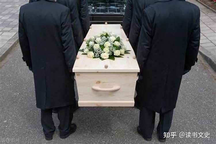 梦见熟人死了装在棺材里好不好