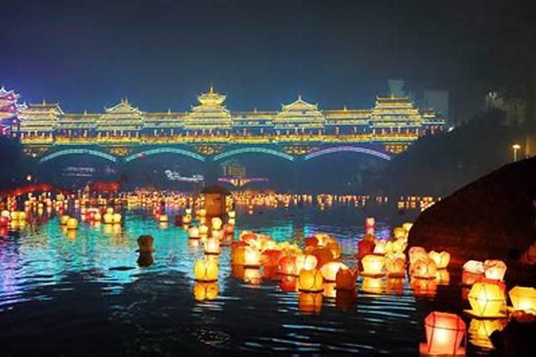 中元节的传统风俗是什么