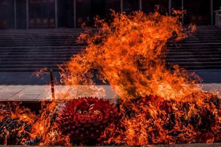 财神节给财神烧纸钱好不好