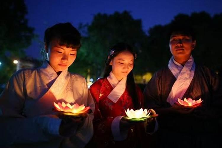 中元节祭祖要开着门吗