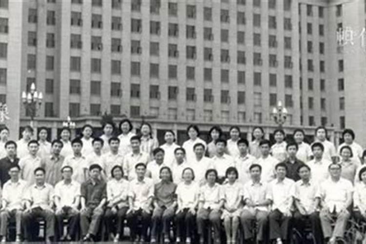 1982年出生的今年的命运如何