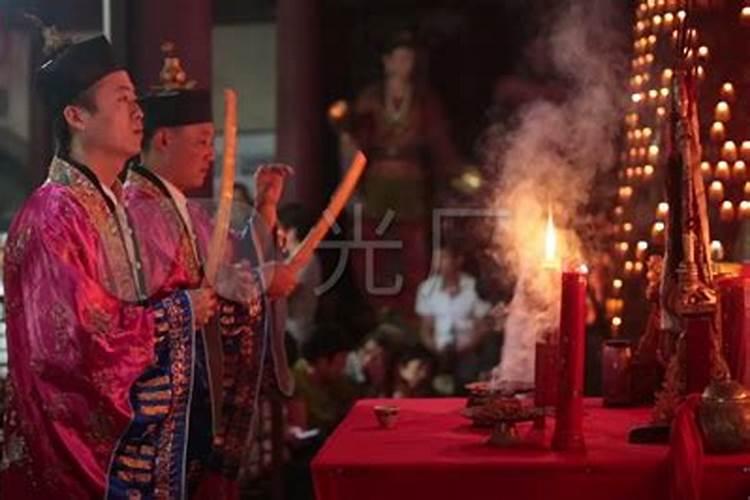 清明祭祀献花