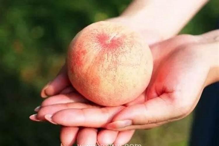 怀孕的人梦见吃桃子是什么意思