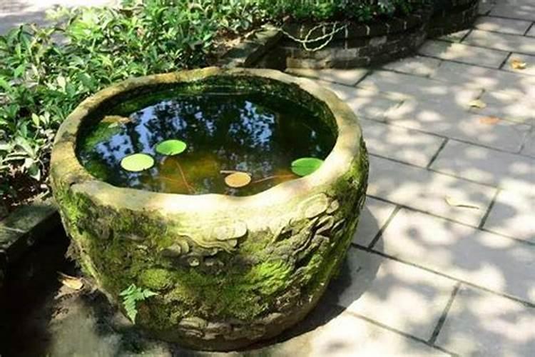 中式庭院放水缸风水