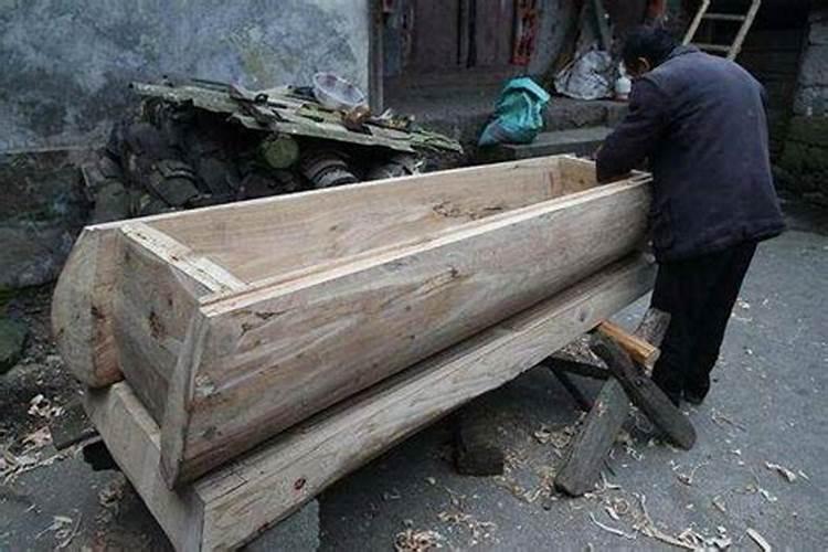 梦见木头棺材是什么征兆