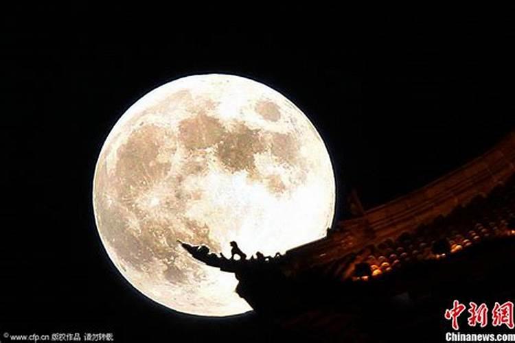 中秋节月亮几点才最圆最亮