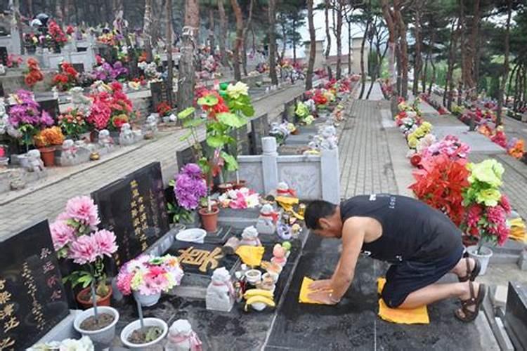 中元节孙女能上坟祭拜吗