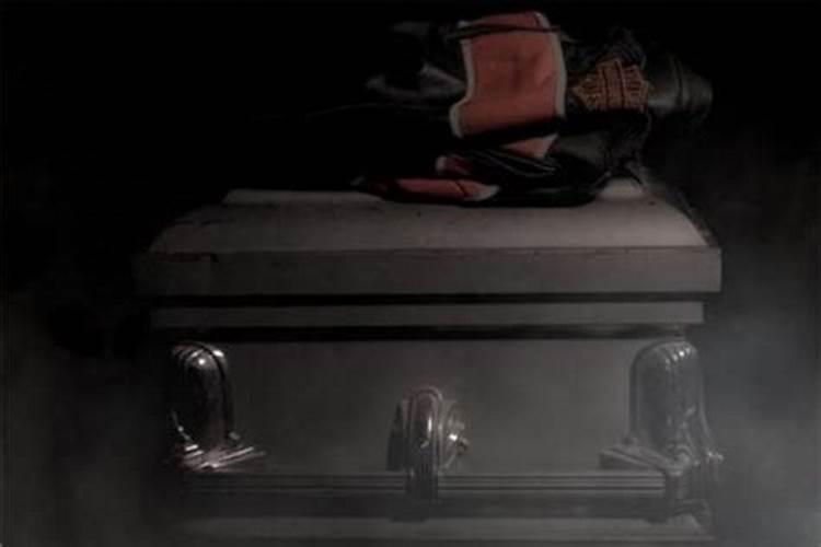 梦见僵尸从棺材里出来是什么预兆