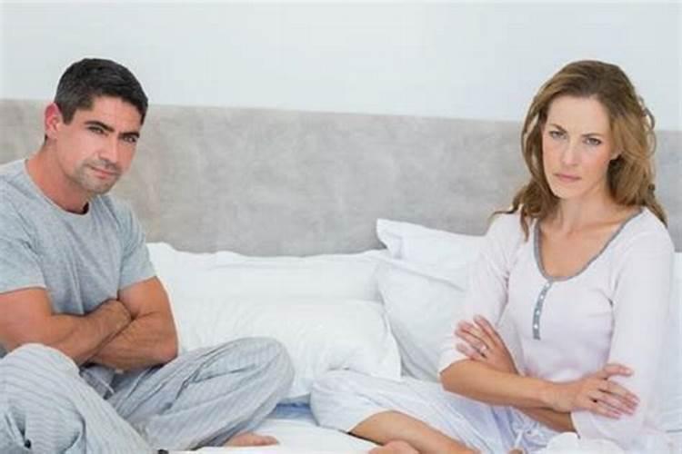 梦见自己老婆和别人睡觉有什么预兆