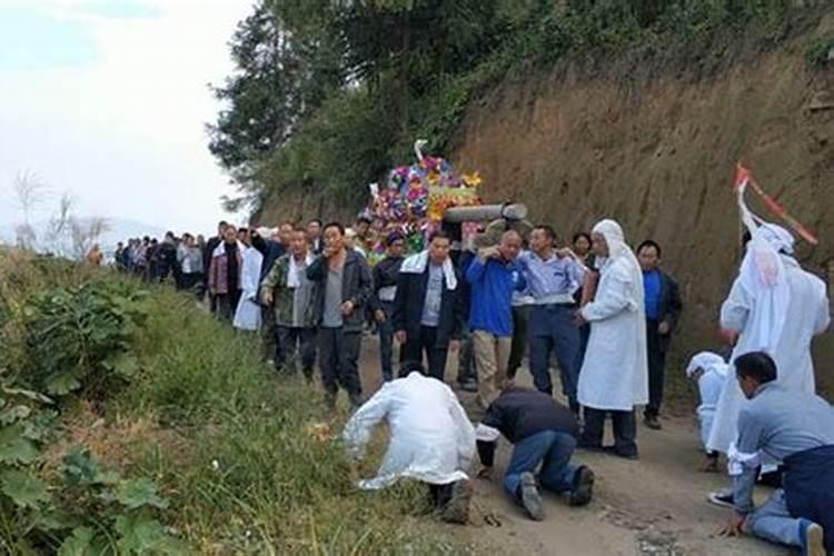 农村丧事祭拜亡人顺序